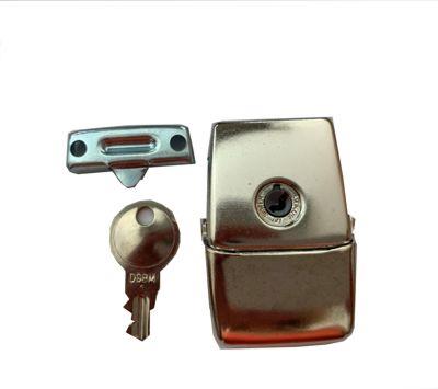 Zámek k transportní bedně